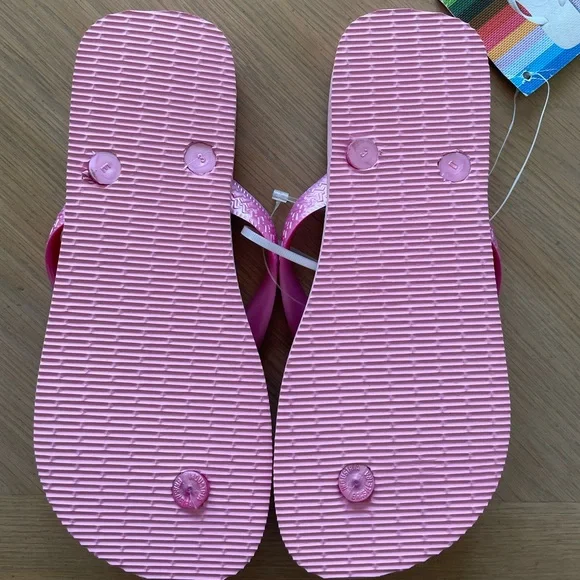 NWT Havaianas Top Flip flops Rose 35-36 (US 4/5) 9 1/4 inches at longest point - Picture 3 of 3